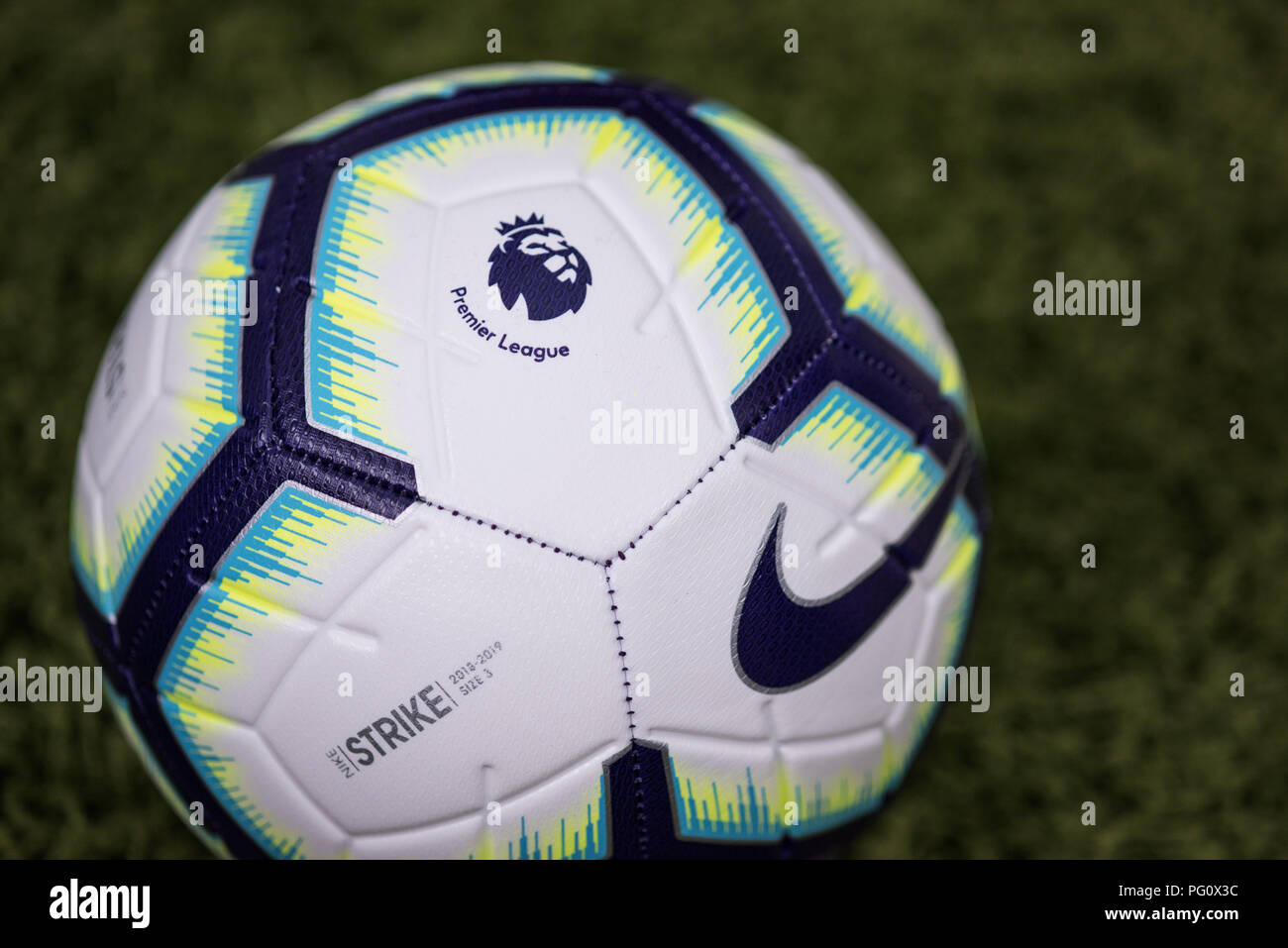 Merlin Nike pelota para la temporada 2018/19 de la Premier League. Foto de stock