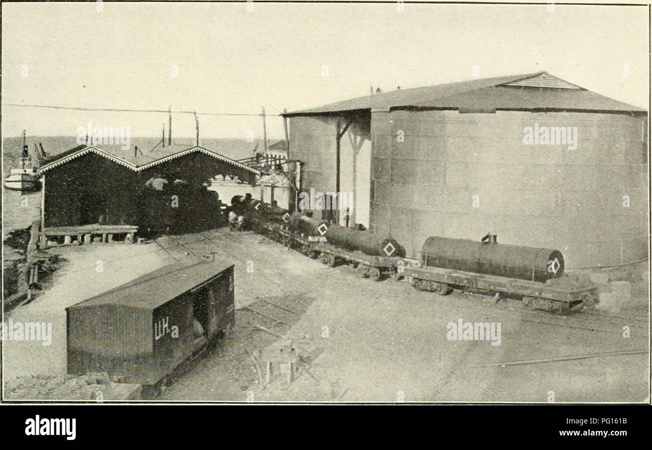 Oficinas De Dhl En La Habana Cuba Cuban Post Office Fotos e Imágenes de stock - Alamy