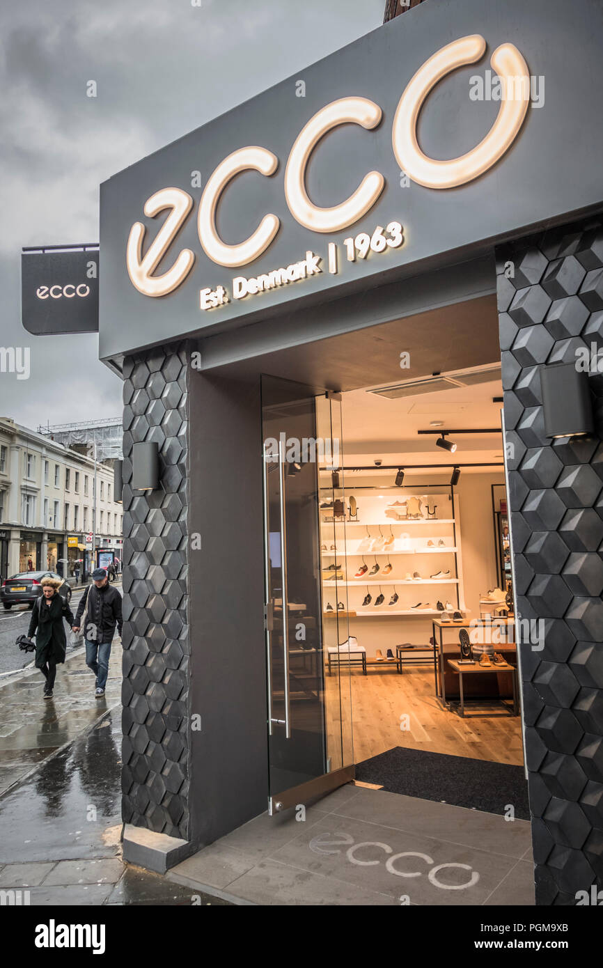 Tienda de Zapatos de Ecco en King's Road, Chelsea, Londres SW3 Fotografía  de stock - Alamy