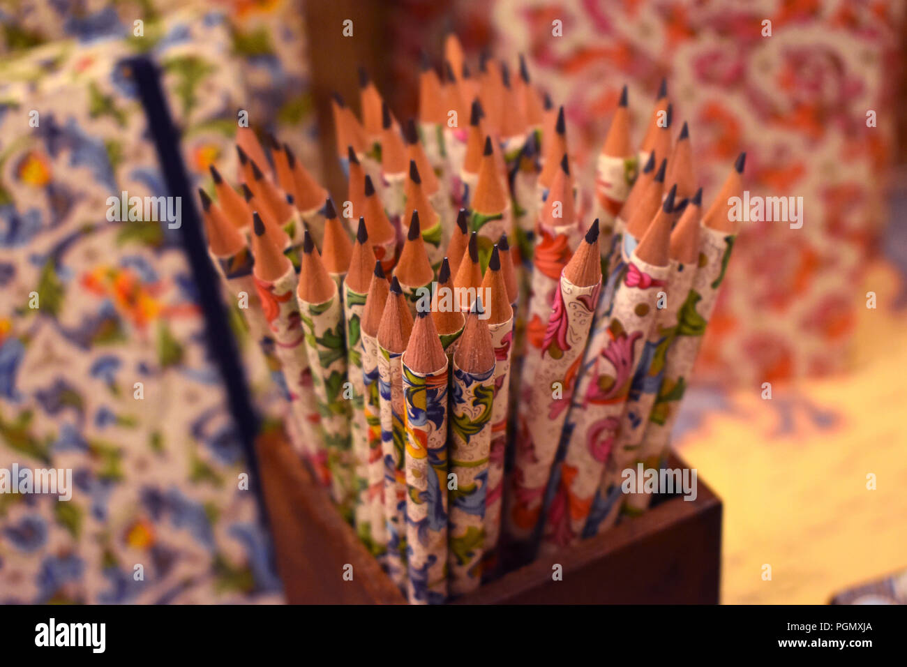 Lápices en una tienda de souvenirs en Florencia, Italia Fotografía de stock  - Alamy