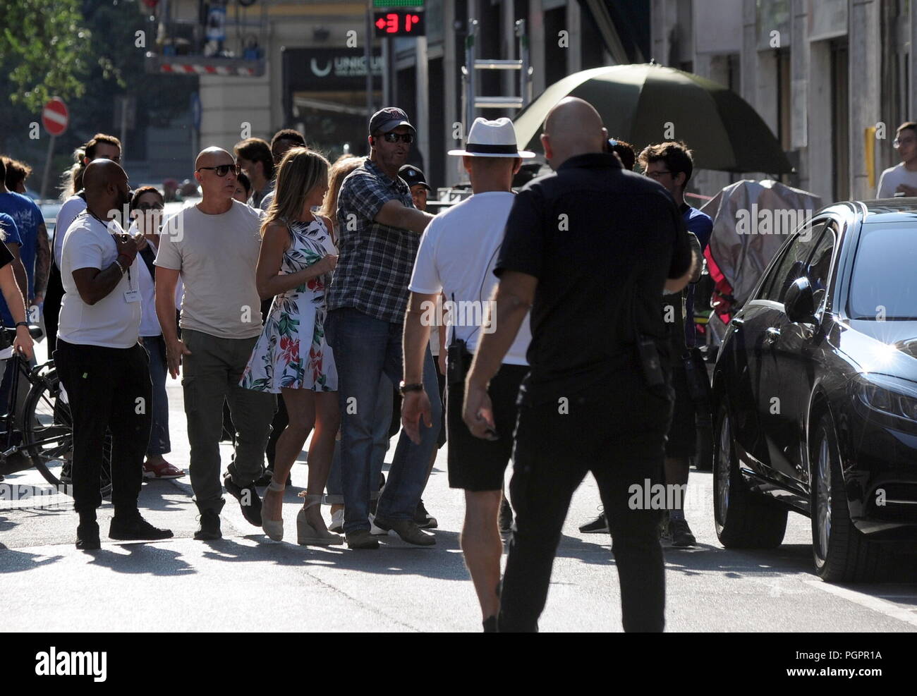 Milán, Italia. 28 de agosto de 2018. Jennifer Aniston el juego misterioso asesinato blindado Jennifer Aniston, después grabar toda la algunos disparos en el interior del restaurante 'Dcegado