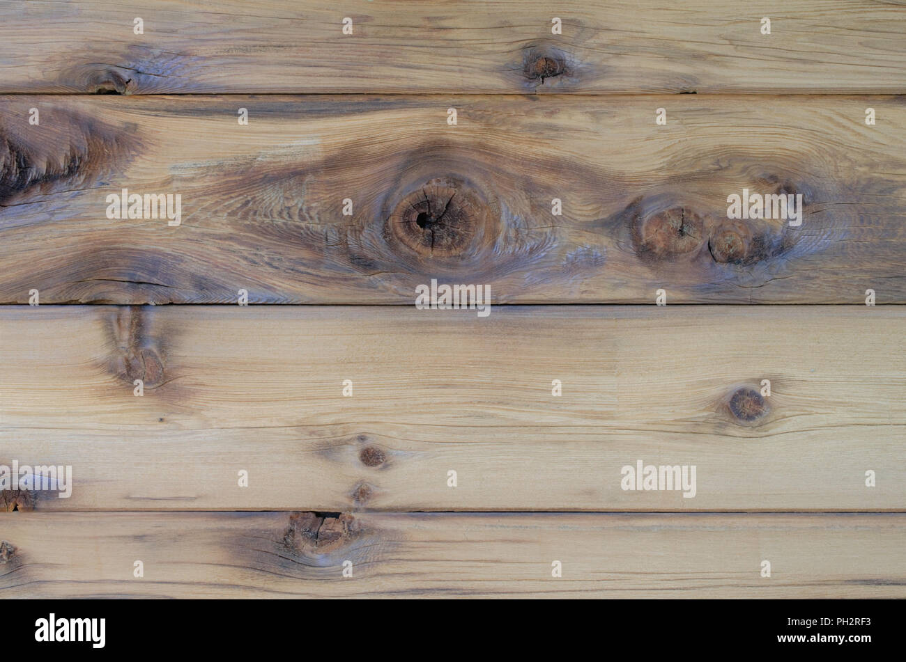 Los revestimientos de madera de cedro. Hermosos y rústicos de madera de
