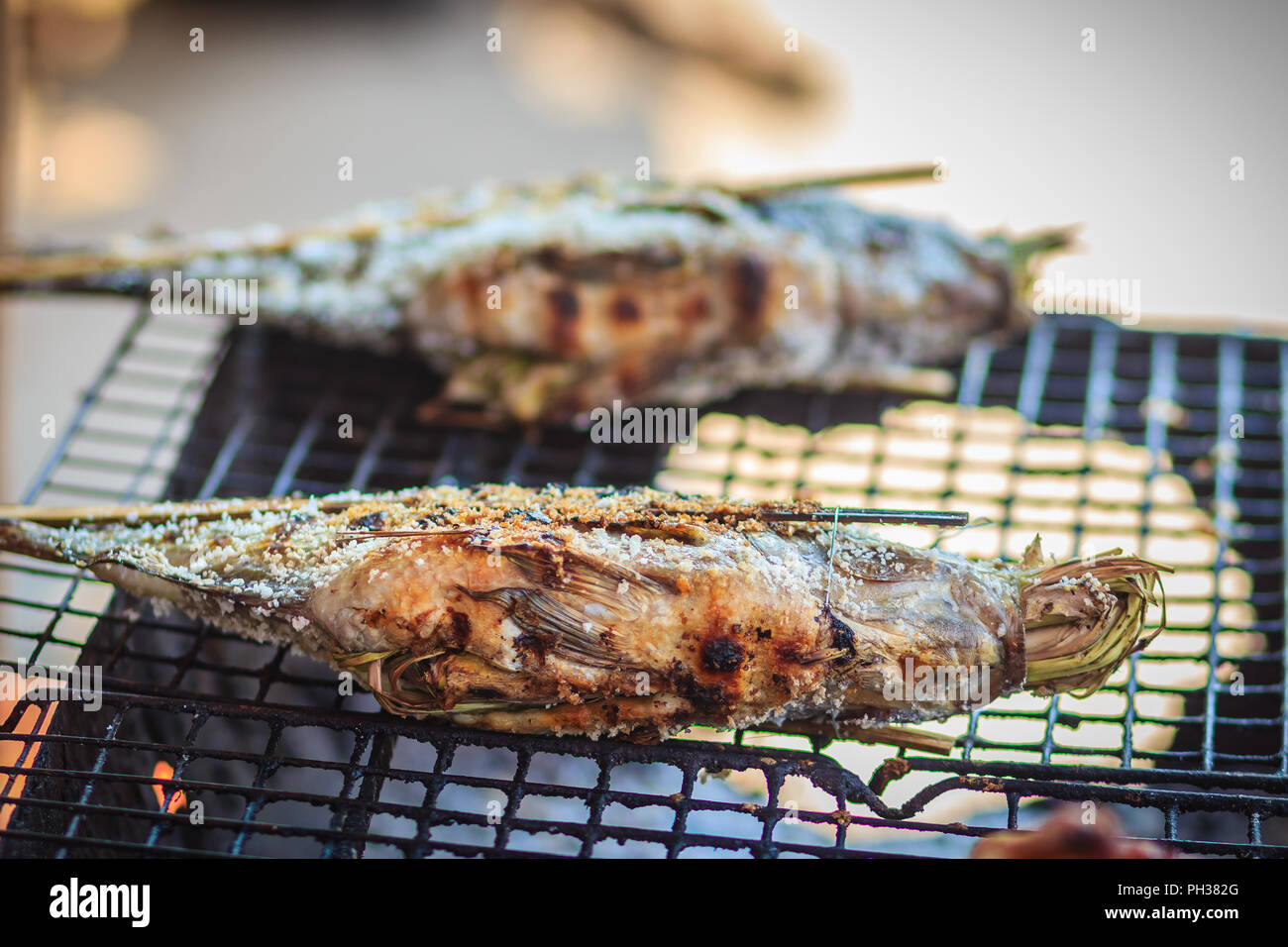Tilapia asada del nilo fotografías e imágenes de alta resolución Alamy