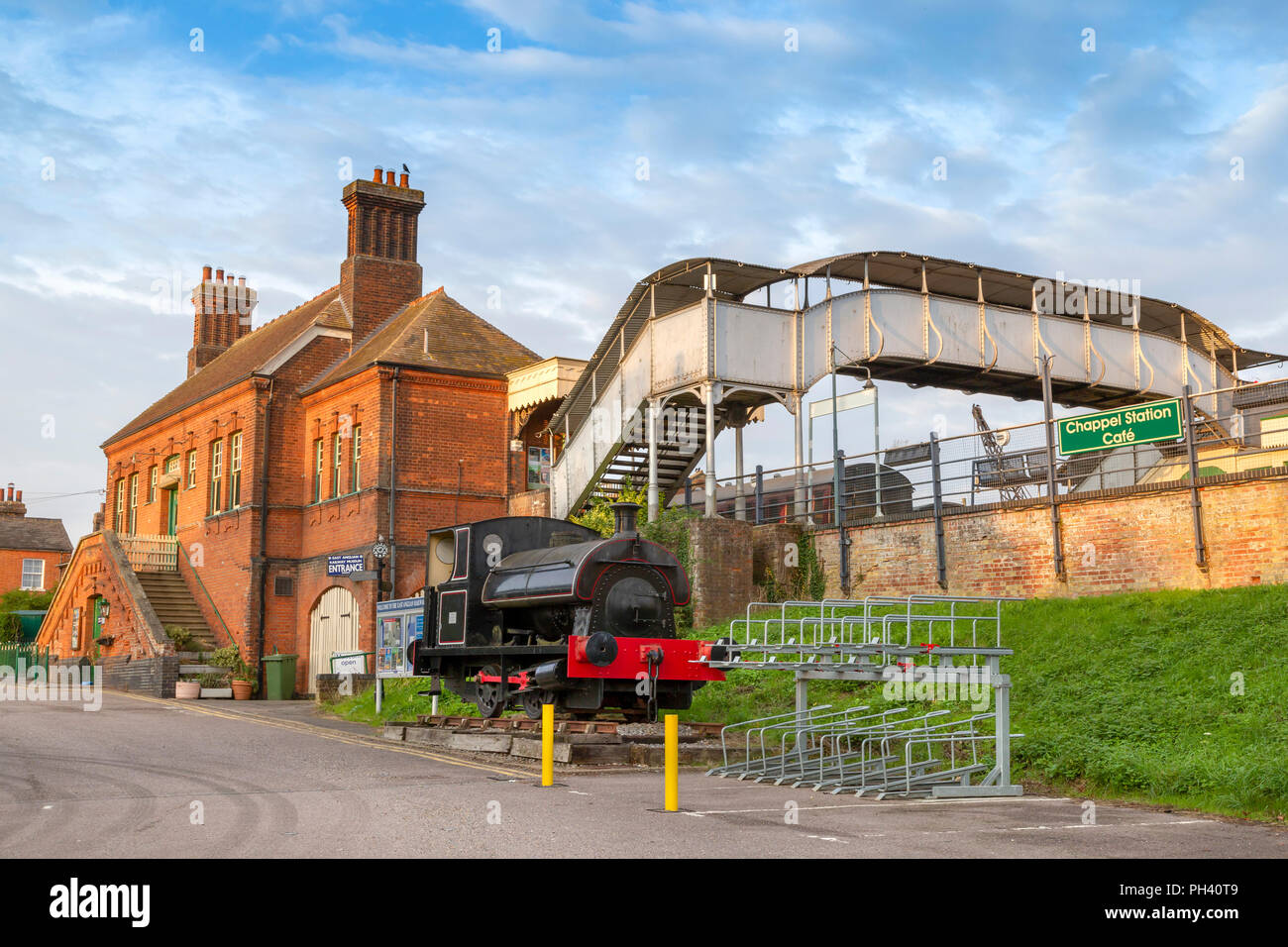 Entrada a la East Anglian Railway Museum, Chappel y despierta la estación de Colne Foto de stock