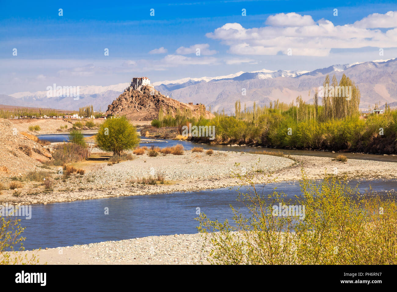 Stakna monasterio en el valle de Indus Foto de stock