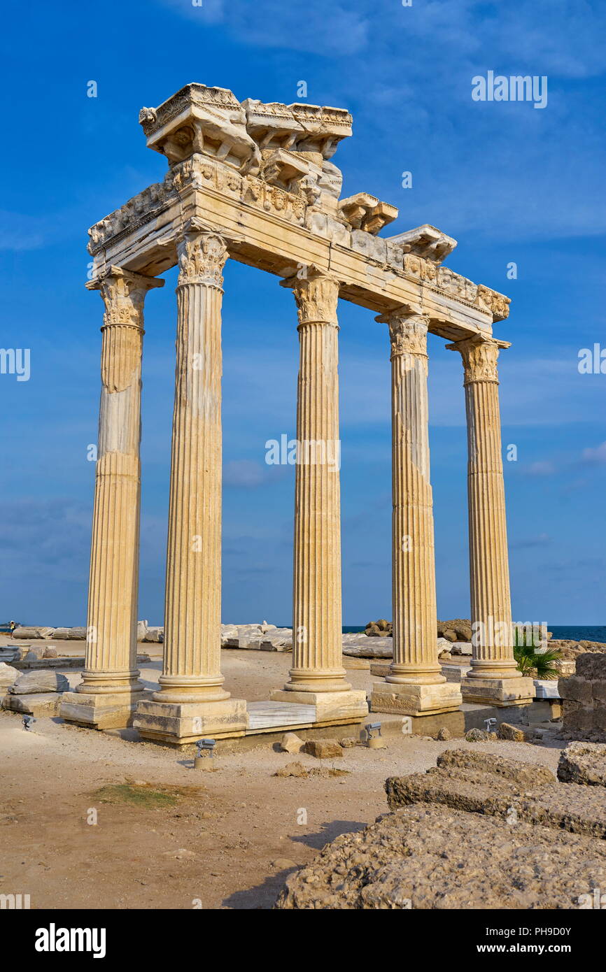 Templo Apollon, Lateral, Antalya, Turquía Foto de stock