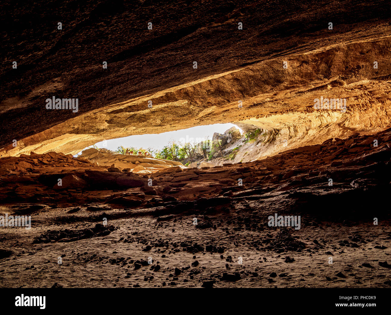 Gran cueva, Cueva del Milodón, monumento natural de Puerto Natales
