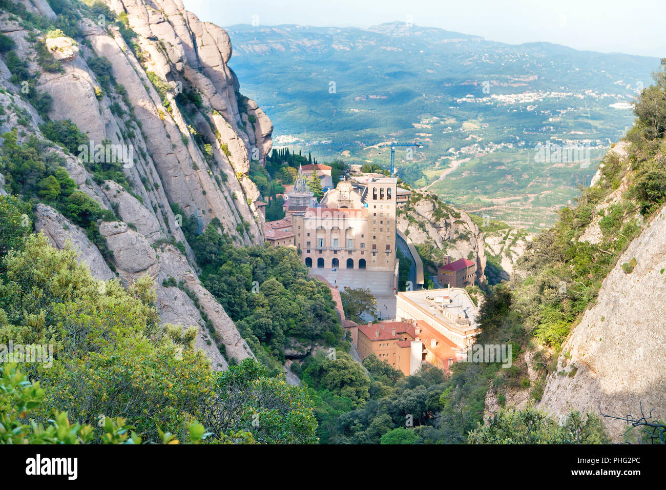 La montaña de Montserrat y el famoso monasterio Foto de stock