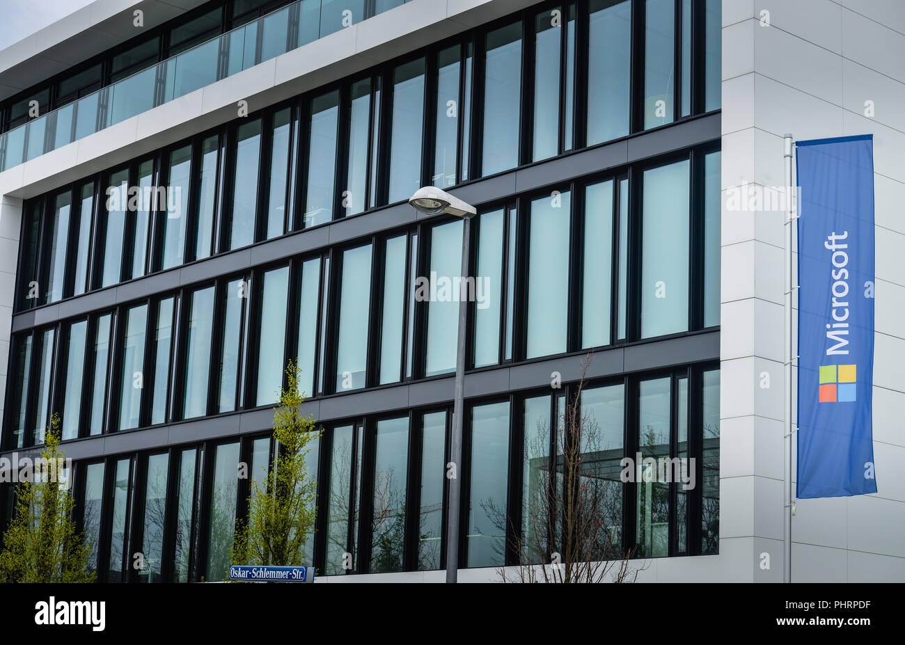 Microsoft Deutschlandzentrale, Walter-Gropius-Strasse, Muenchen Schwabing, Bayern, Deutschland Foto de stock