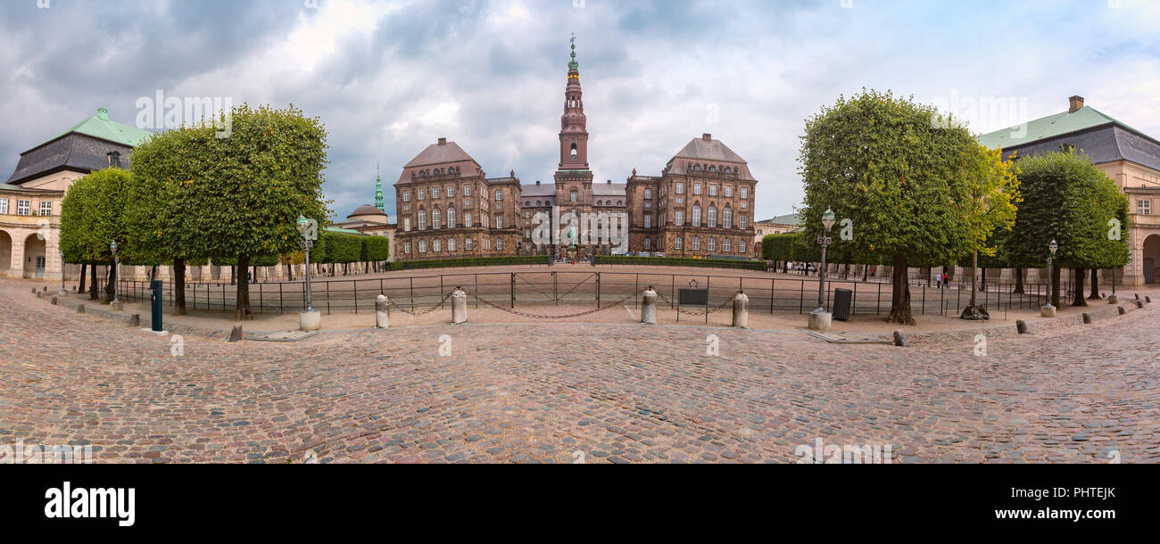 Palacio de Christiansborg en Copenhague, Dinamarca Foto de stock