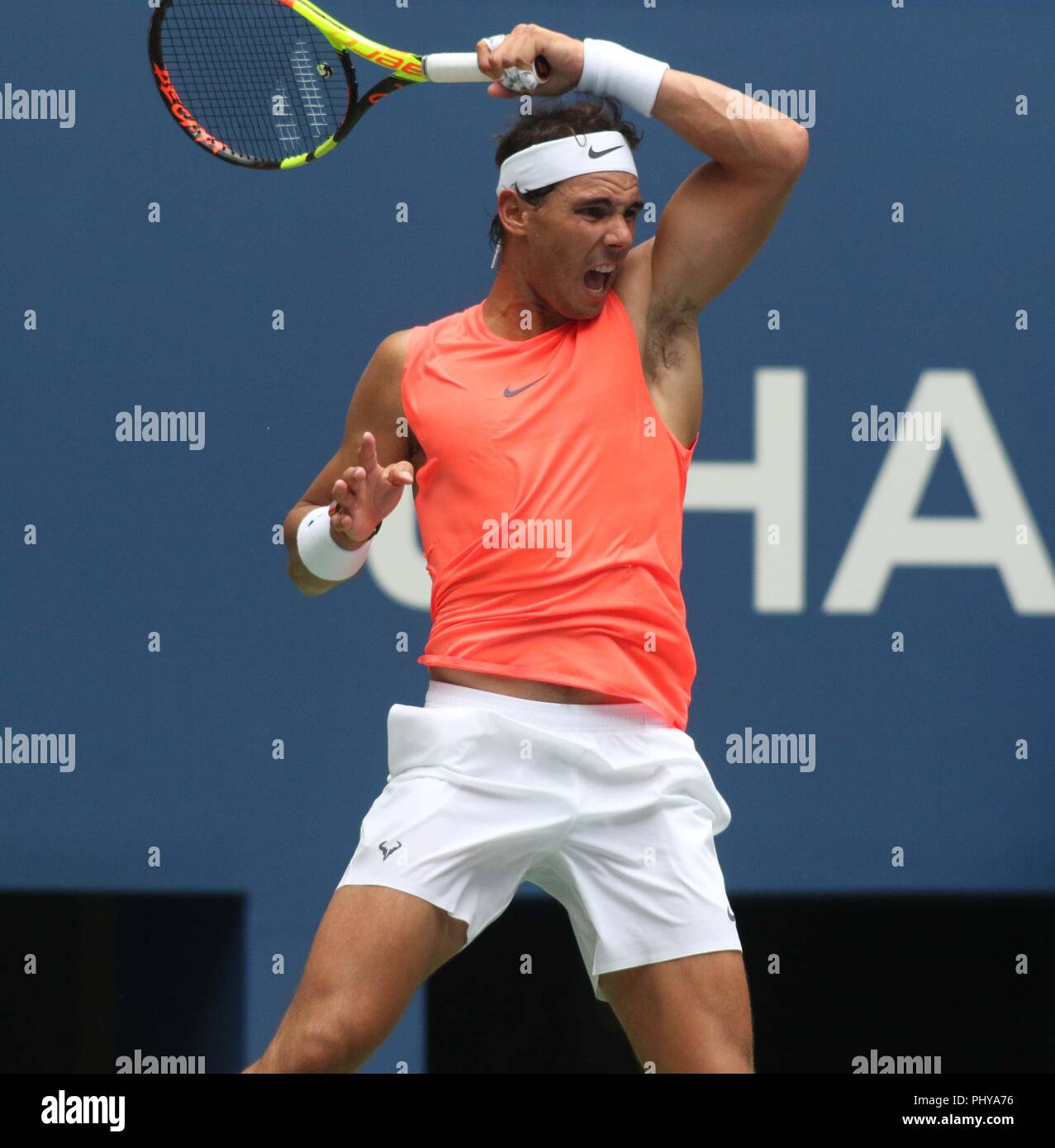 influenza hacer los deberes tornillo Rafael Nadal el US Open de Tenis 9-2-2018 Foto por John  Barrett/PHOTOlink.net Fotografía de stock - Alamy