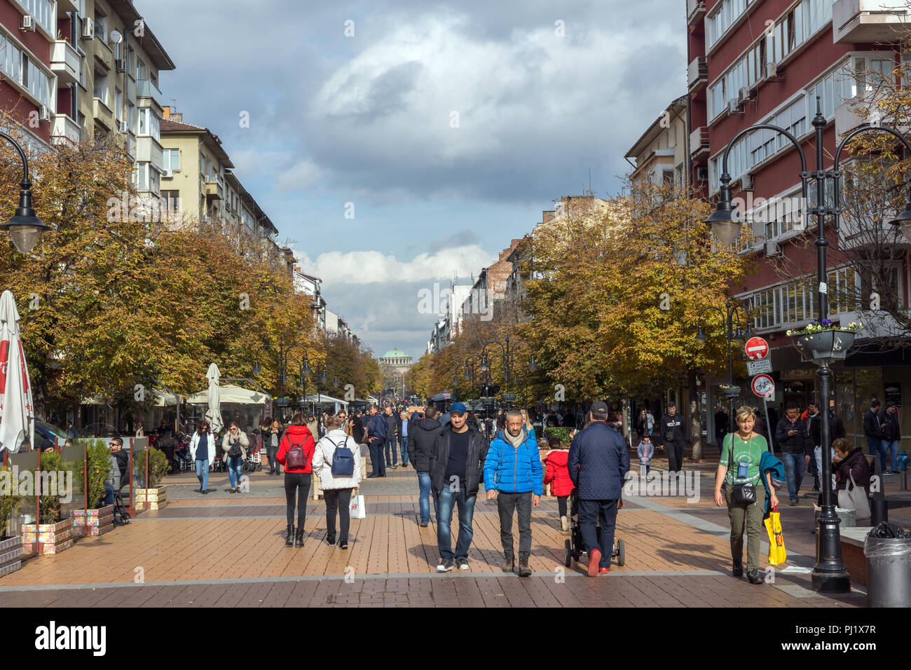 Sofia bulgaria people on street fotografías e imágenes de alta resolución -  Página 4 - Alamy