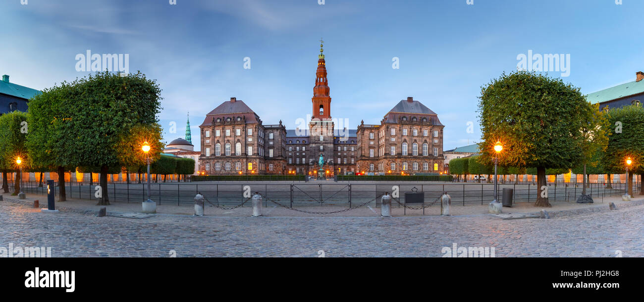 Palacio de Christiansborg en Copenhague, Dinamarca Foto de stock