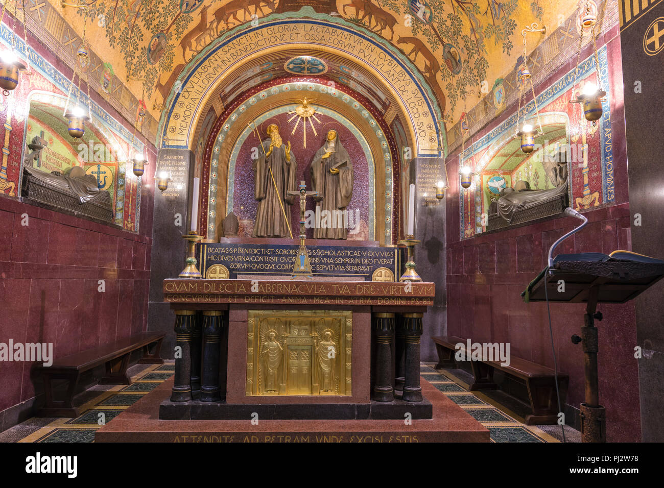 Abadía de Montecassino interior, Lacio, Italia Foto de stock