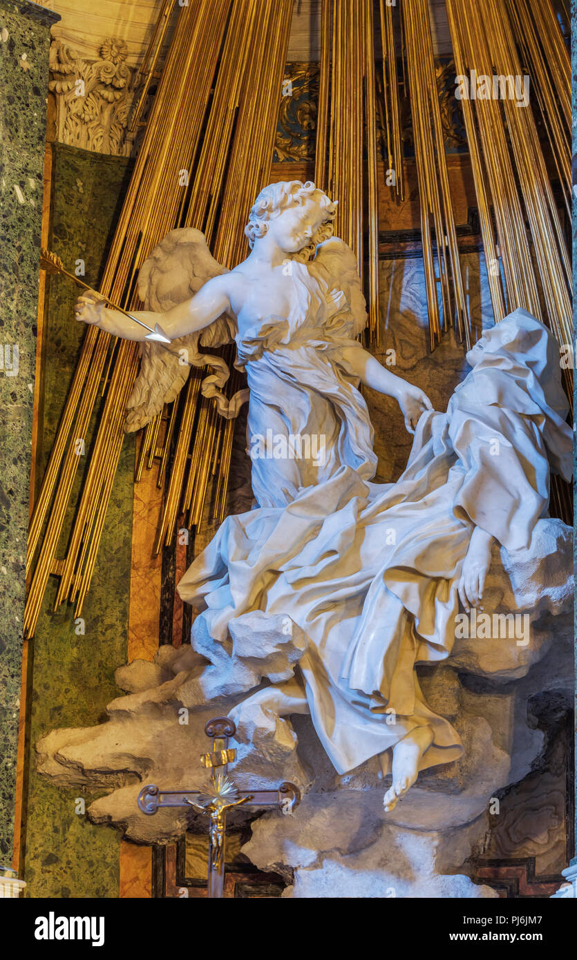 Estatua Del Extasis De Santa Teresa De Gian Lorenzo Bernini La Iglesia De Santa Maria De La Victoria Santa Maria Della Vittoria Roma Lazio Italia Fotografia De Stock Alamy