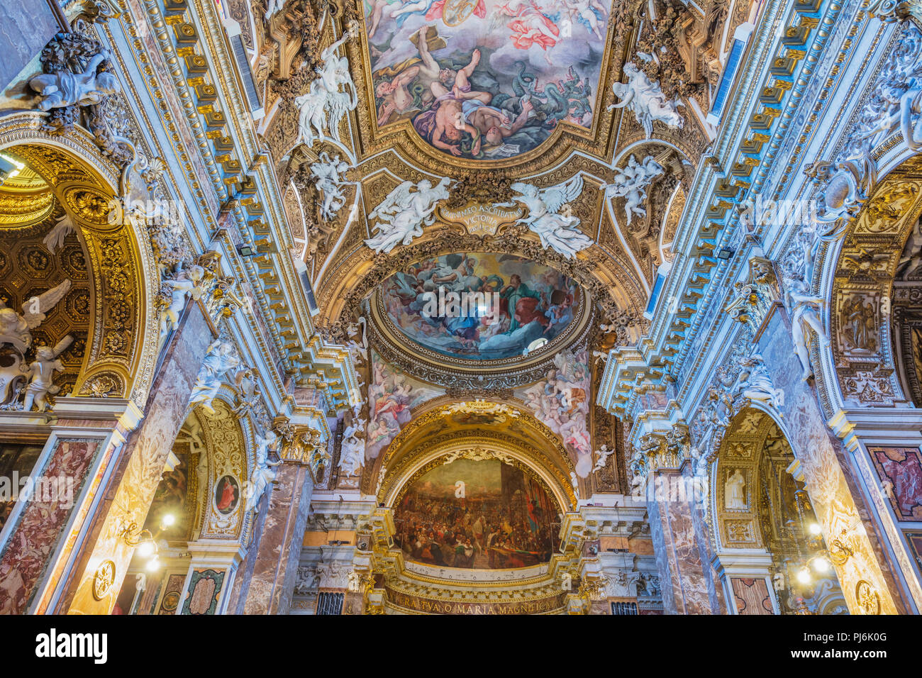Iglesia de Santa María de La Victoria, Santa Maria della Vittoria, Roma, Lazio, Italia Fotografía de stock - Alamy Iglesia de Santa María de La Victoria, Santa Maria della Vittoria, Roma, Lazio, Italia Fotografía de stock - Alamy