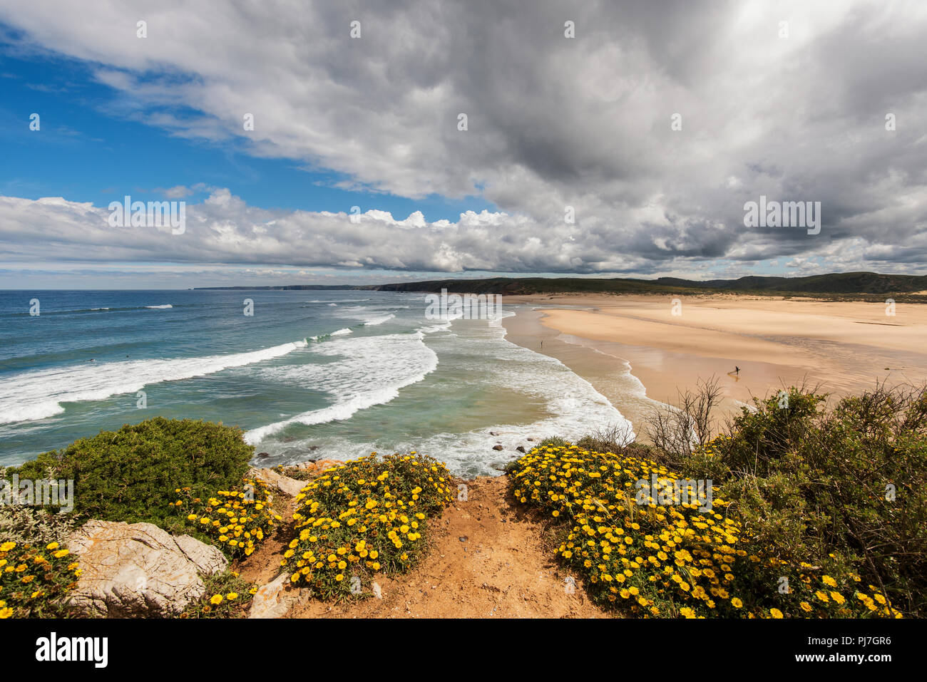 Praia da Bordeira Bordeira (playa). Parque Natural do Sudoeste Alentejano e Costa Vicentina, la salvaje costa Atlántica de Europa. Algarve, Portugal Foto de stock