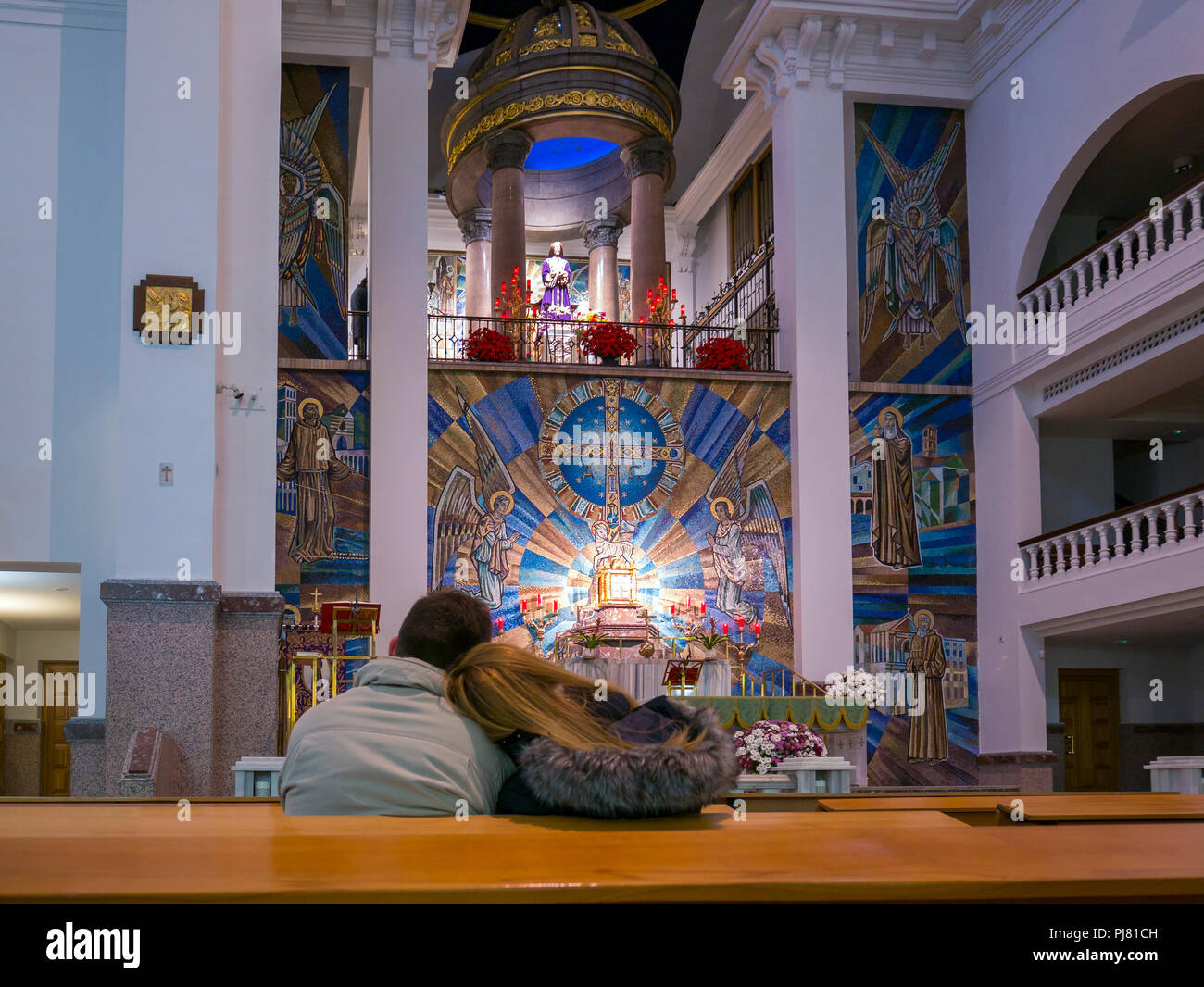 Iglesia basílica de Jesús de Medinaceli. Madrid. España Fotografía de stock Alamy Iglesia basílica de Jesús de Medinaceli. Madrid. España Fotografía de stock Alamy