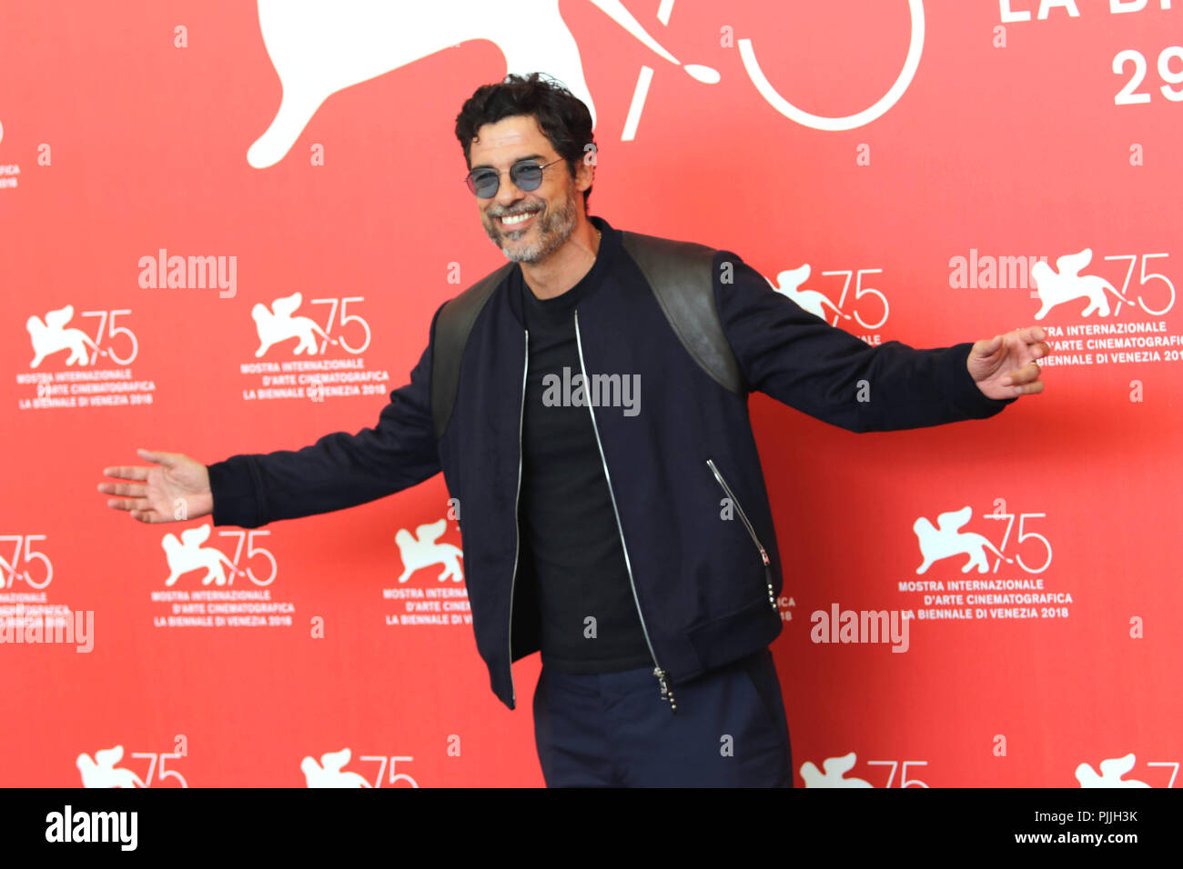 Europa, Italia, Lido di Venezia, a 07 de septiembre de 2018 : el actor italiano Alessandro Gassman en el photocall de la película "Anu storia senza nome', el director Roberto Ando'. 75ª edición del Festival Internacional de Cine de Venecia. Foto © Ottavia Da Re/Sintesi/Alamy Live News Foto de stock