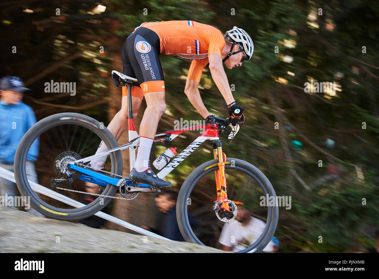 Lenzerheide, Suiza. El 8 de septiembre de 2018. Mathieu van der Poel,  durante la UCI 2018 Campeonatos del Mundo de Mountain Bike hombres Elite de  Cross Country XCO Olímpico en Lenzerheide. Crédito: