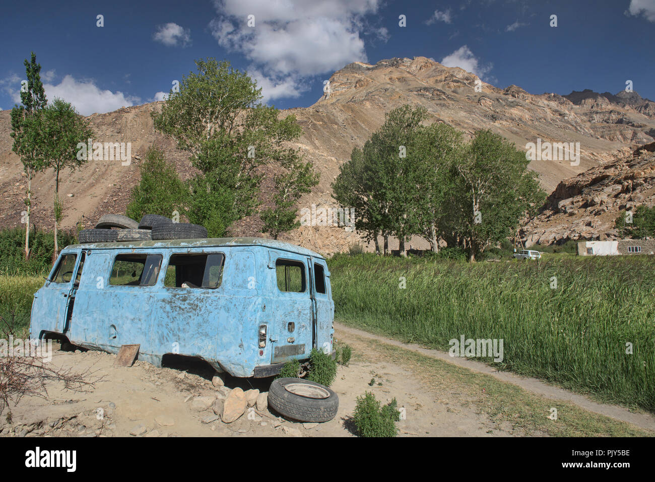 La antigua Rusia van en Pasor Furgon en el valle de Bartang, Tayikistán. Foto de stock