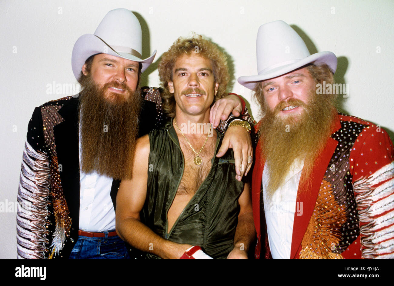 ZZ Top (V.L. Billy Gibbons, Frank Beard, Dusty Hill) en 01.05.1982 en  Dortmund. Uso | en todo el mundo Fotografía de stock - Alamy