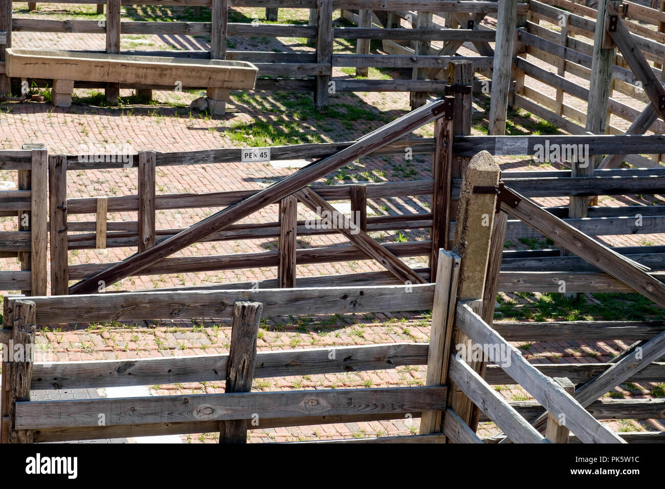 Corrales de ganado fotografías e imágenes de alta resolución - Alamy