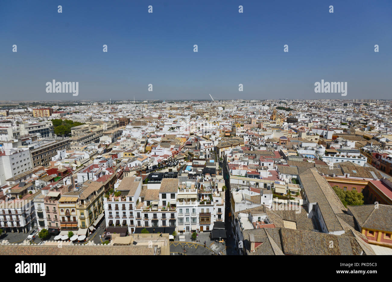 Vista panorámica de Sevilla desde la Giralda, España Foto de stock