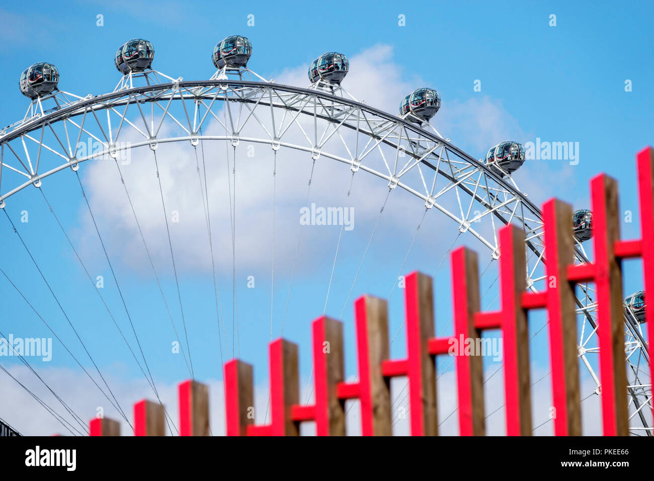Londres Inglaterra,Reino Unido,South Bank,Waterloo,London Eye,atracción,gigante noria,Marks Barfield Architects,Reino Unido GB Inglés Europa,UK180814036 Foto de stock