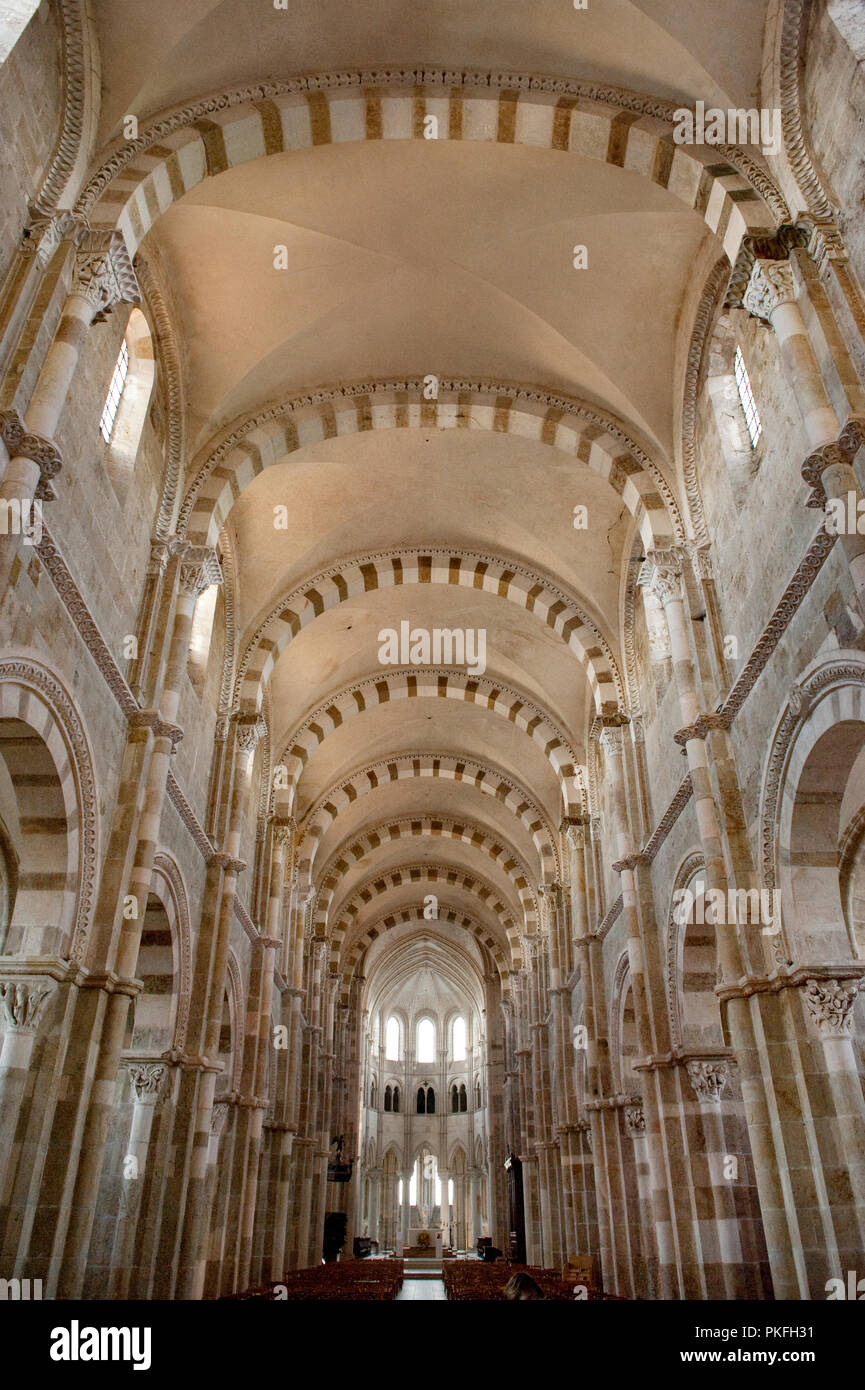 Iglesia de marie madeleine sainte interior Fotos e Imágenes de stock