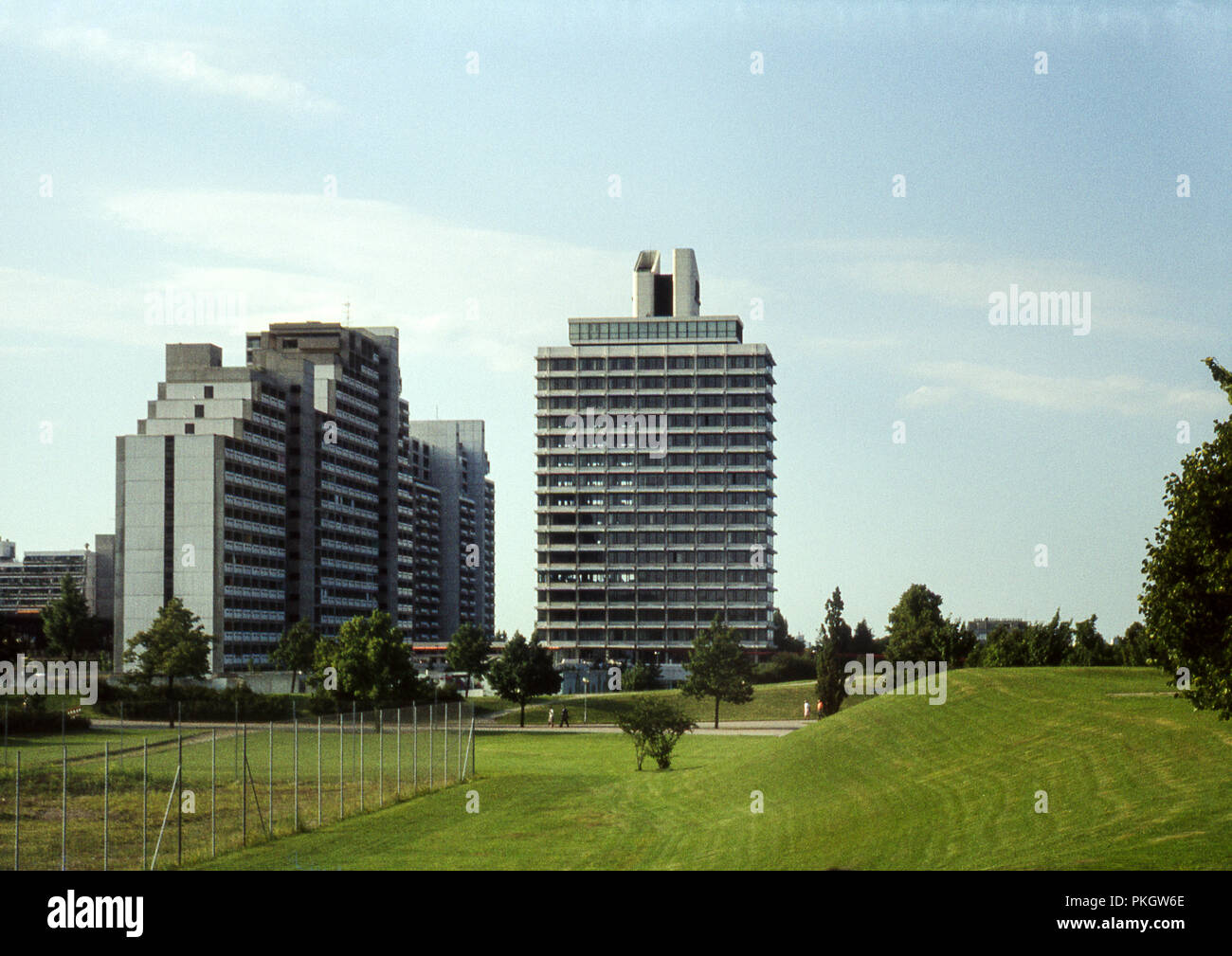 La Villa Olímpica de Munich, Alemania, en 1979. Archivo original imagen tomada en película de 35mm. Foto de stock