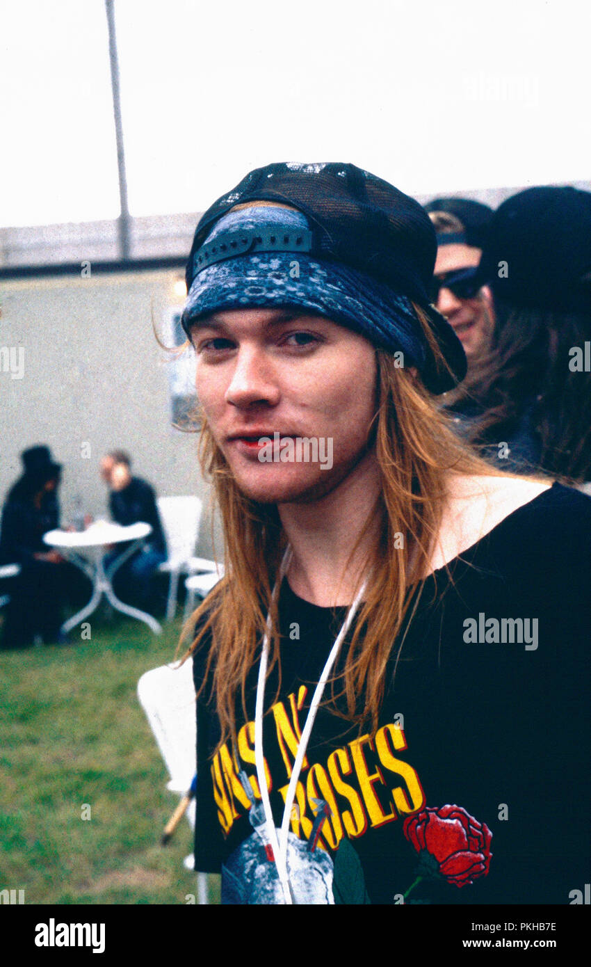 Londres, Reino Unido. Axl Rose de Guns N' Roses. Circa 1980. Ref:  LMK29-33979-100412 Bangay/Hito/MediaPunch Fotografía de stock - Alamy