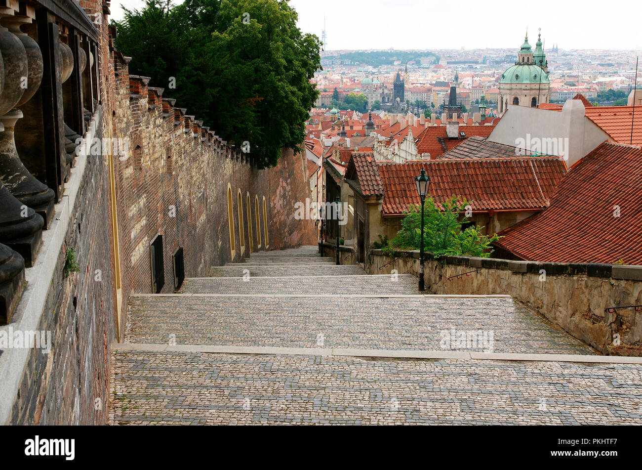 República Checa. Praga. Vista del Viejo Castillo (Stare Zamecke Staris Schody). Foto de stock