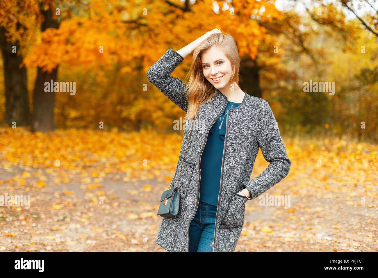 Ropa de otoño fotografías e imágenes de alta resolución - Alamy