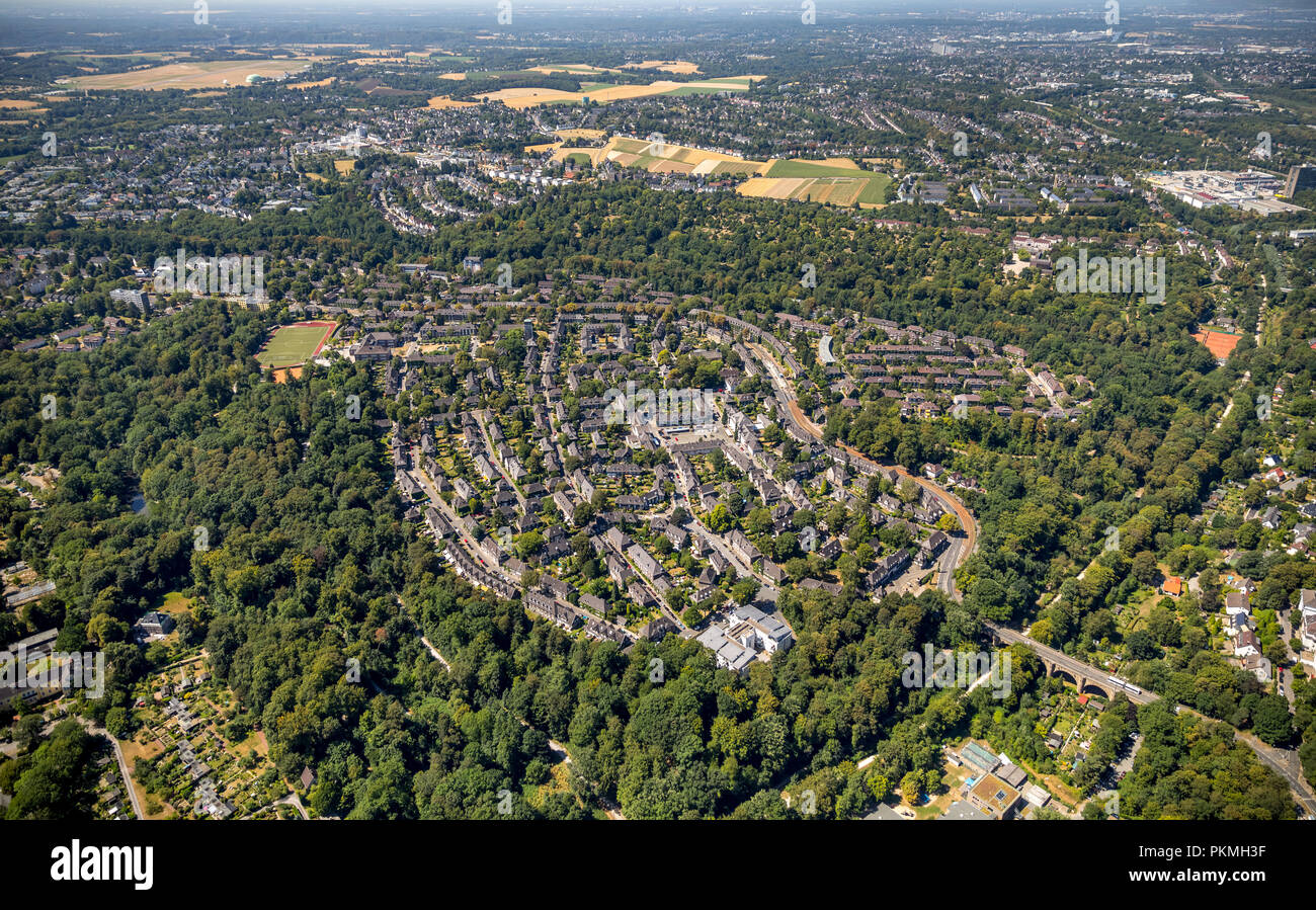 Vista aérea, asentamiento Margarethenhöhe, primera ciudad Jardín Alemán, Margarethe Krupp Foundation, Margaretenhöhe, Essen Foto de stock