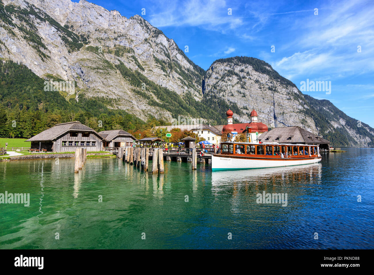 Famoso Monasterio de St.Bartholomä - Berchtesgaden en el sur de Alemania Foto de stock