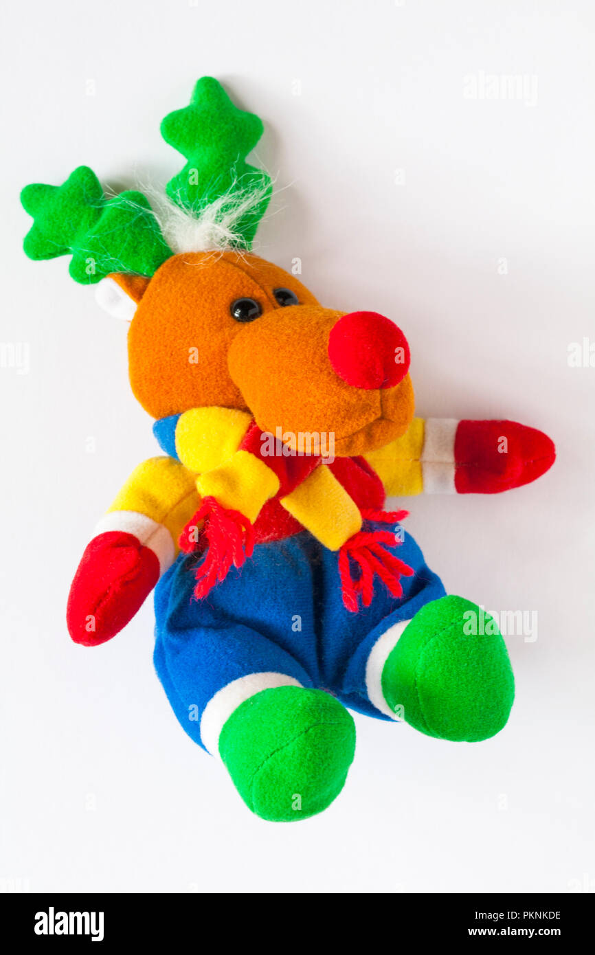 Juguete de ganchillo hecho a mano - Juguete relleno Amigurumi - Rudolph el  reno de nariz roja Fotografía de stock - Alamy