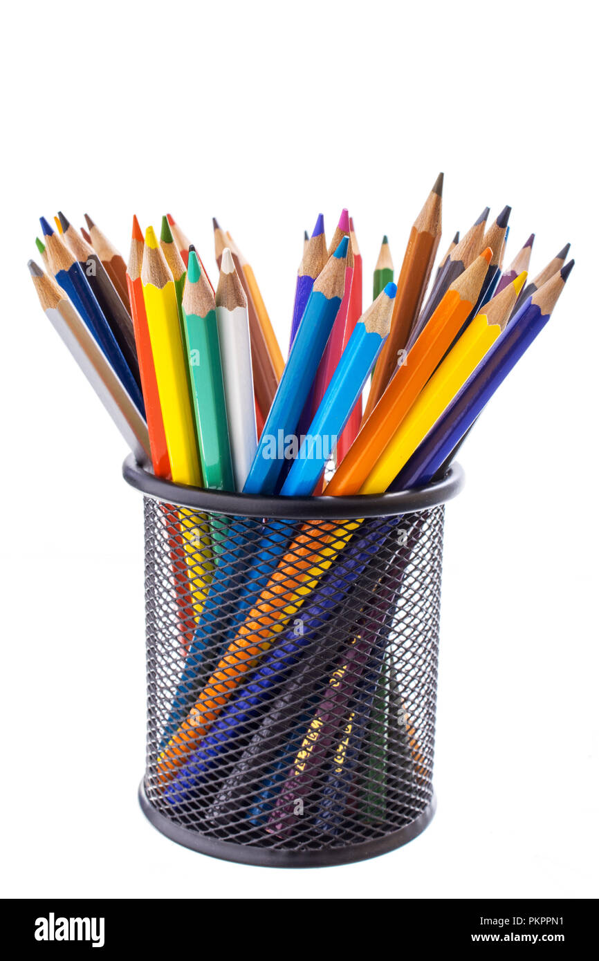Lápices de colores en un soporte de metal Fotografía de stock - Alamy