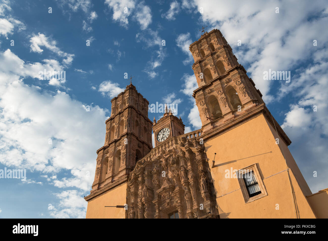 La Parroquia de Nuestra Señora de los dolores de la Iglesia Católica, también llamada la Iglesia de Nuestra Señora de los dolores en la Plaza Principal de Dolores Hidalgo, Guanajuato, México. Miguel La Parroquia de Nuestra Señora de los dolores de la Iglesia Católica, también llamada la Iglesia de Nuestra Señora de los dolores en la Plaza Principal de Dolores Hidalgo, Guanajuato, México. Miguel