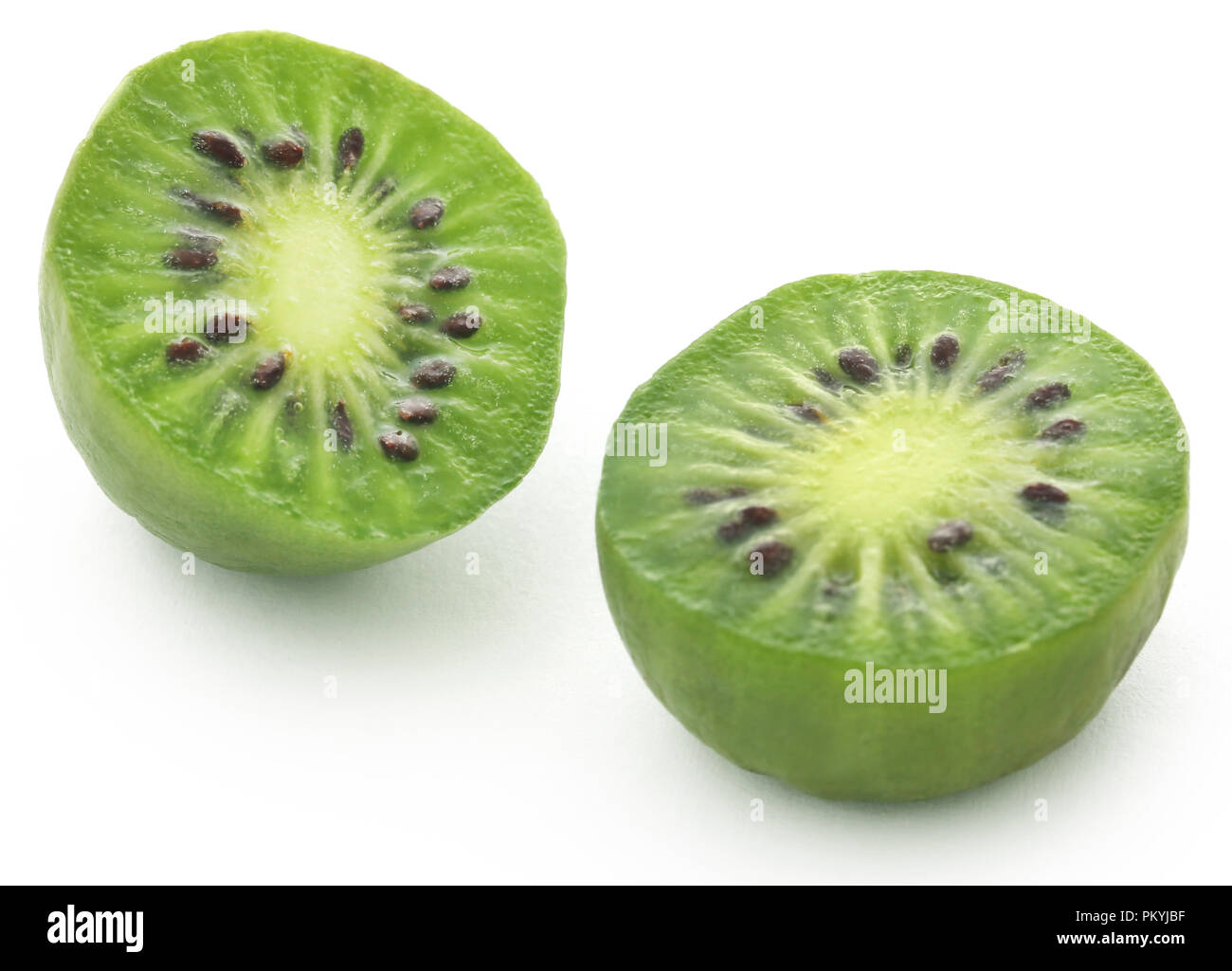 Actinidia arguta conocida como Baby kiwi en Copenhague, Dinamarca Foto de stock