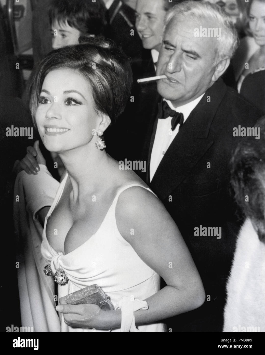 Diciembre De 1965 Fotos E Imagenes De Stock Alamy