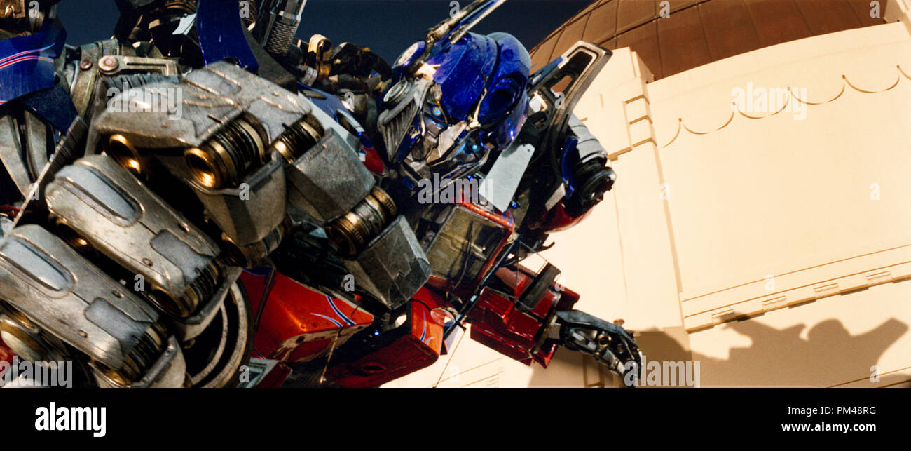 Transformers optimus prime fotografías e imágenes de alta resolución - Alamy