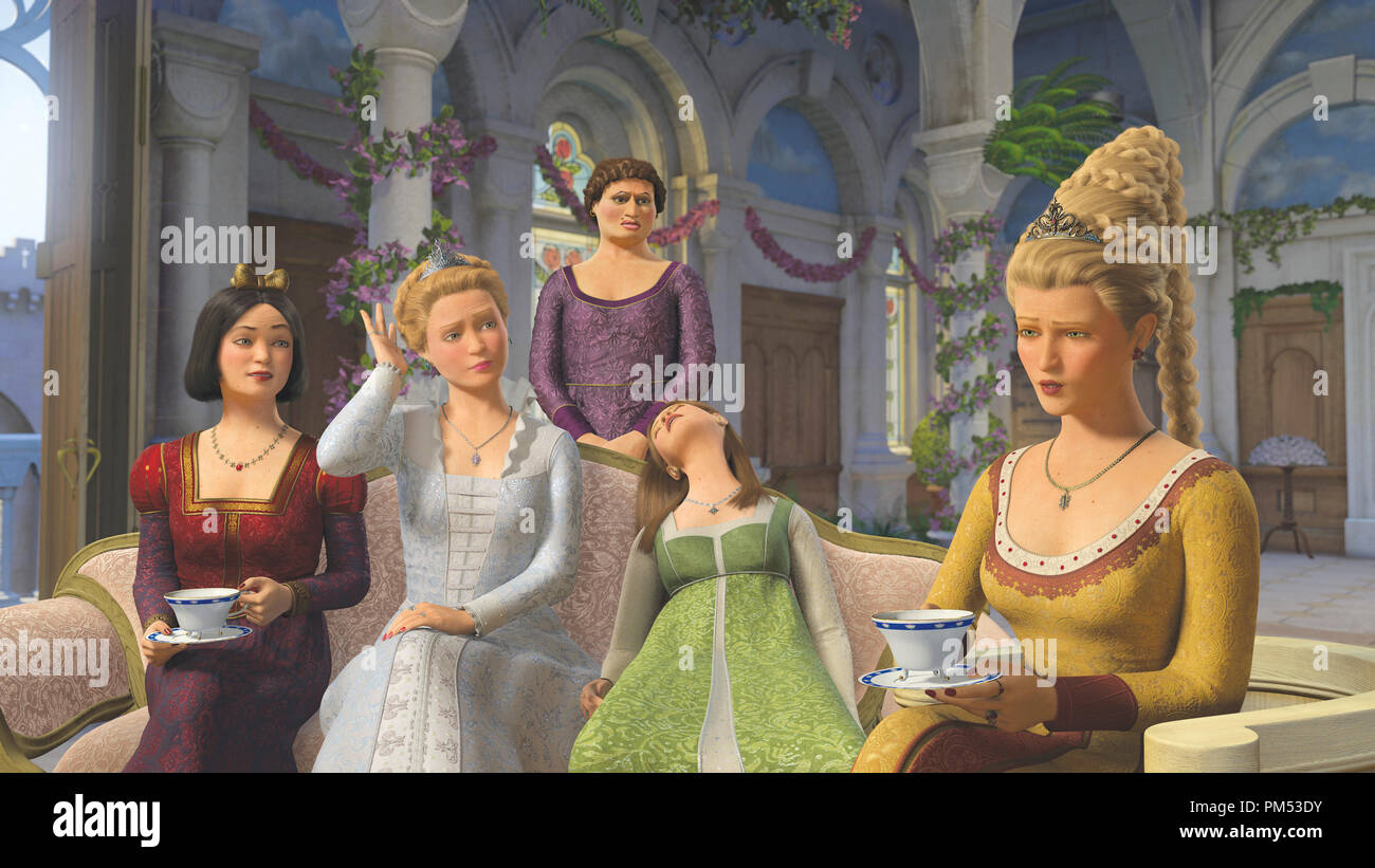 Shrek Tercero Doris, Blanca Nieves, La Cenicienta, la Bella Durmiente,  Rapunzel © 2007 Dream Works Fotografía de stock - Alamy