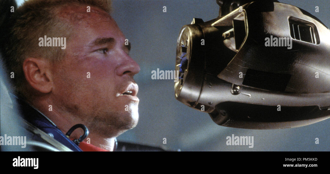 Pelicula Sigue Imagenes Promocionales De Planeta Rojo Val Kilmer Y Amee El Robot C 00 Warner Pelicula Sigue Imagenes Promocionales De Planeta Rojo Val Kilmer Y Amee El Robot C 00 Warner