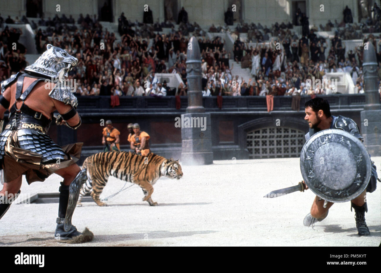 Película sigue / imágenes promocionales de 'Gladiator' Russell Crowe © 2000 Universal/DreamWorks Photo credit: Jaap Buitendijk Archivo de referencia # 30846486THA sólo para uso editorial - Todos los derechos reservados Foto de stock