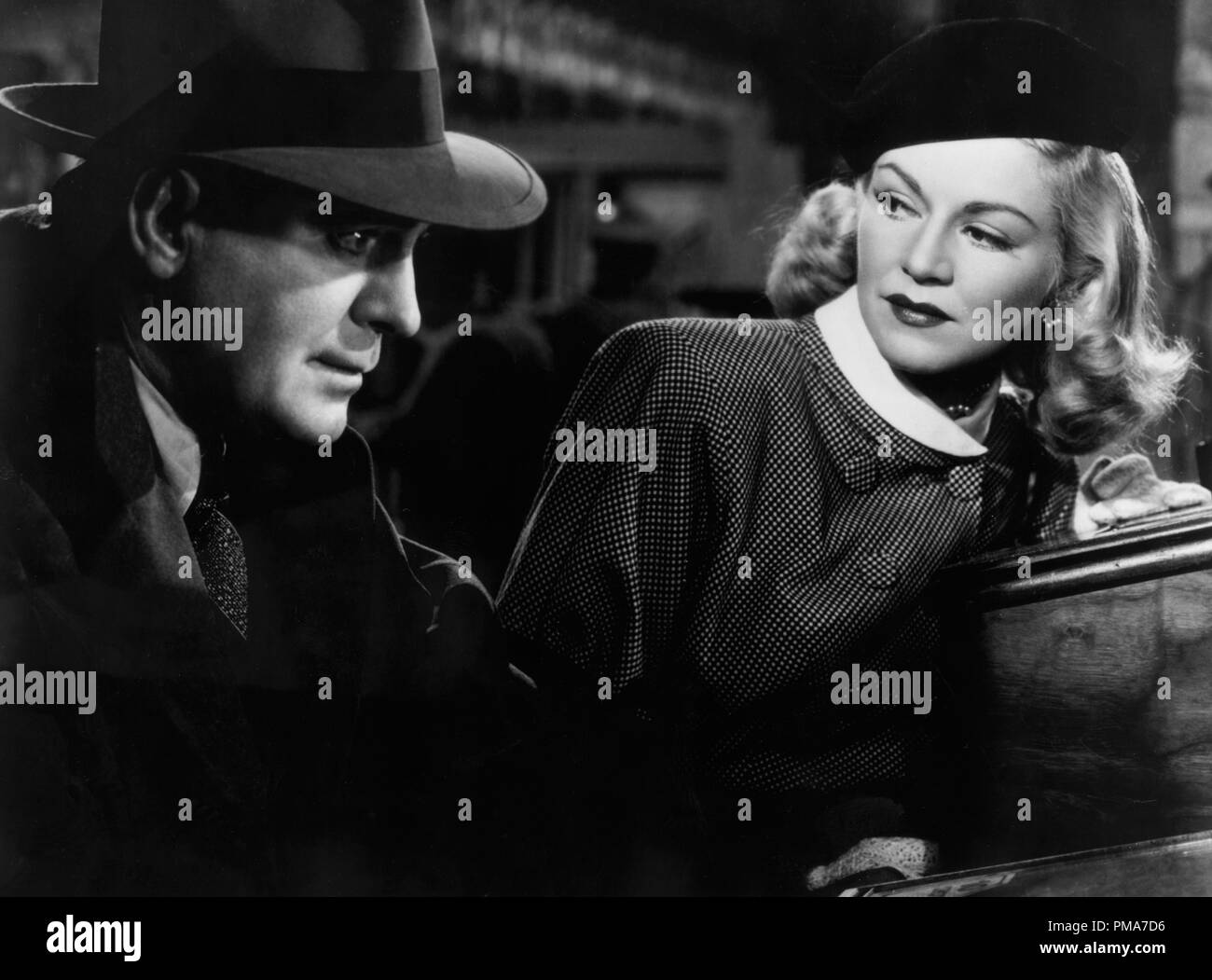 Pat O'Brien, Claire Trevor, "Crack-Up', 1946 RKO Radio Pictures File  Reference # 32263 289tha Fotografía de stock - Alamy