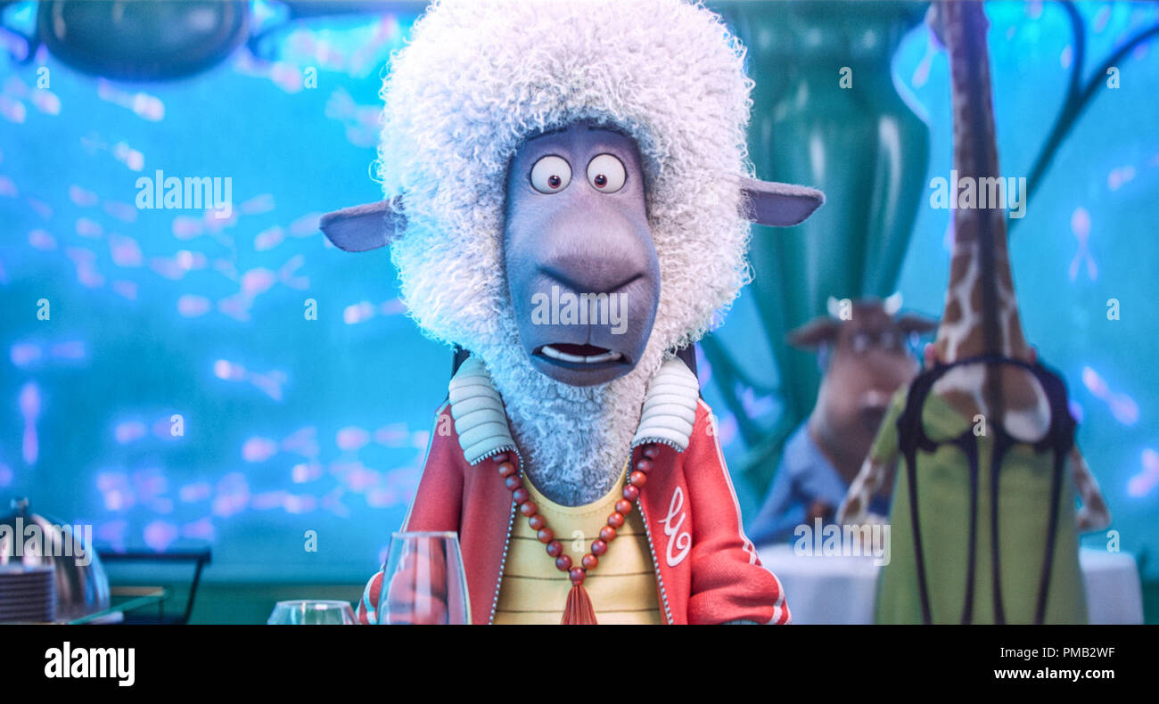 JOHN C. Reilly como Eddie, la oveja negra de su familia acomodada, en el caso de película 'Sing', de iluminación y de entretenimiento de Universal Pictures. (2016) Foto de stock