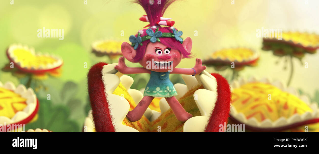 Troll princesa Amapola (expresado por Anna Kendrick) irrumpe en la canción  en DreamWorks Animation los trolls Fotografía de stock - Alamy