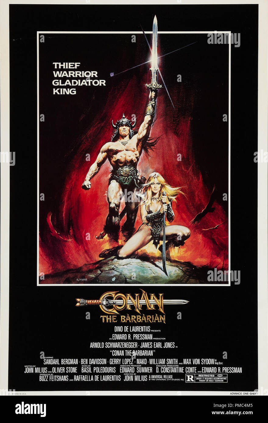 CONAN el bárbaro 1982 película Universal con Arnold Schwarzenegger  Fotografía de stock - Alamy