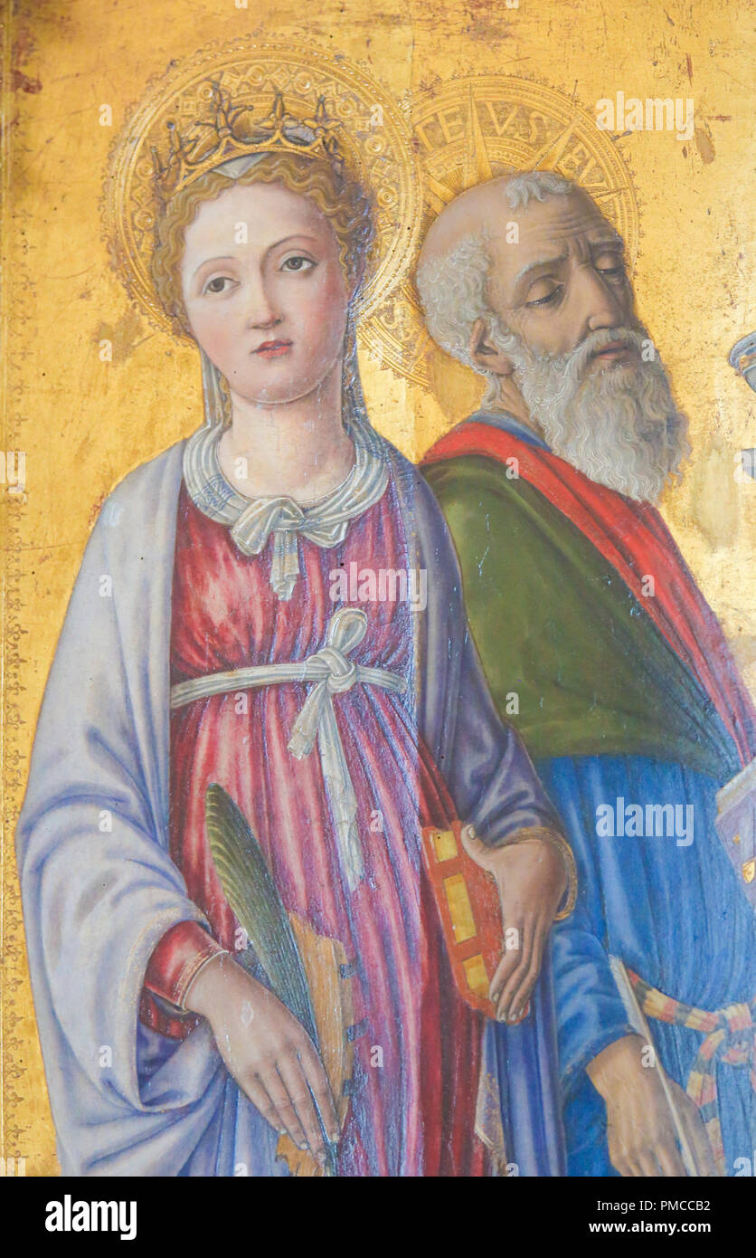 Pintura en la Catedral de Pienza, Italia, representando a los santos católicos Foto de stock